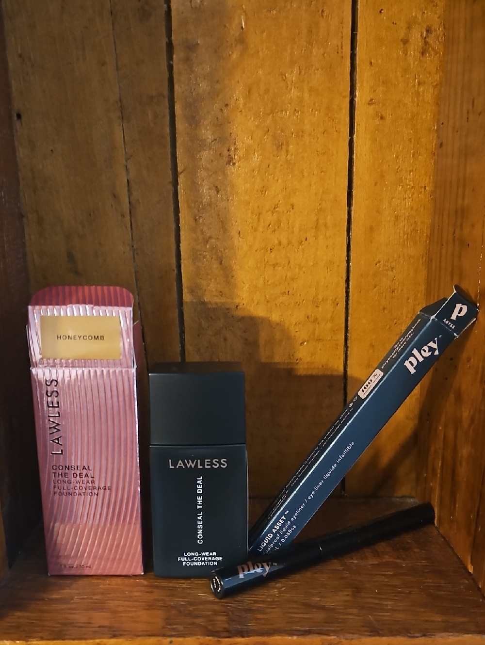 LAWLESS Honeycomb Foundation & Pley Abyss Liquid Eyeliner